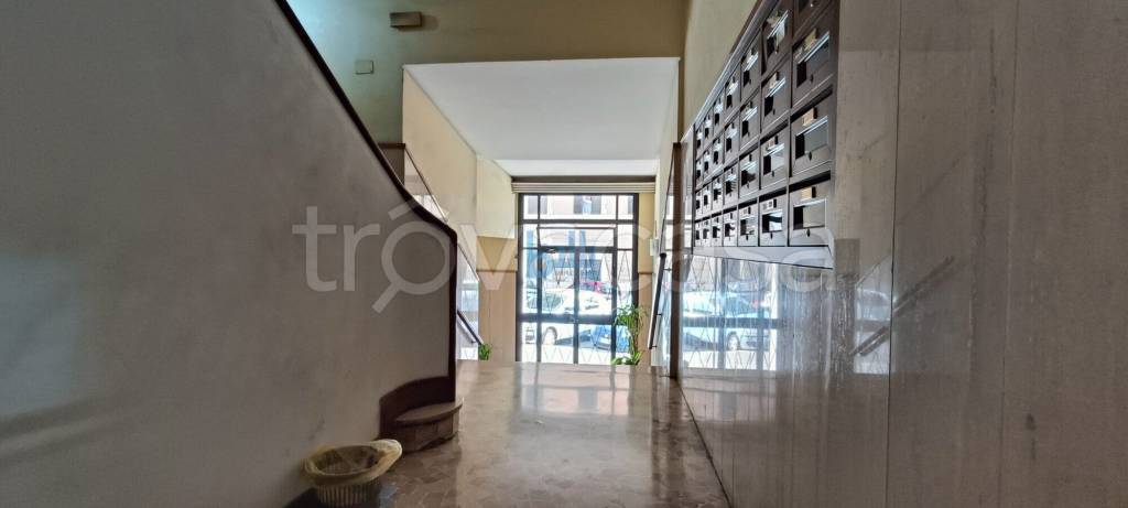 locale commerciale in vendita a Roma in zona Celio