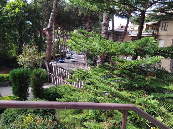 appartamento in vendita a Roma in zona Torrino