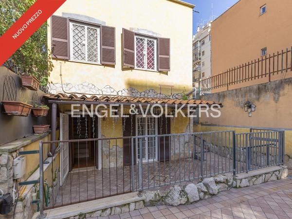 casa indipendente in vendita a Roma in zona Prenestino-Labicano