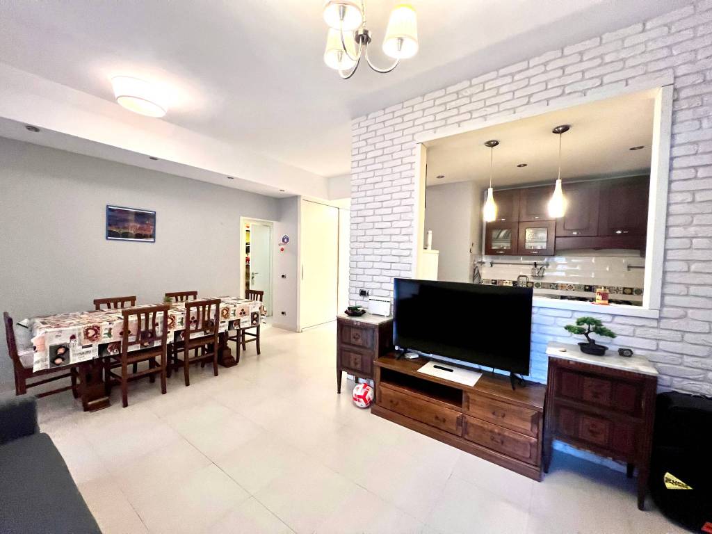 appartamento in vendita a Roma in zona Ostia