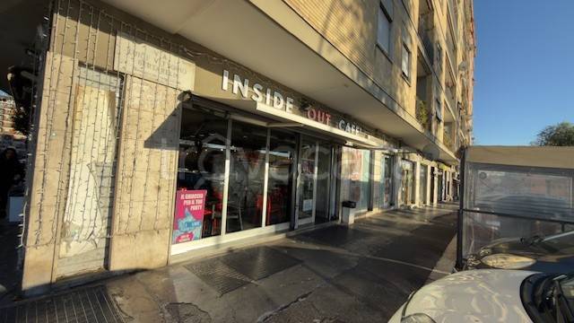 negozio in vendita a Roma in zona Ponte Mammolo