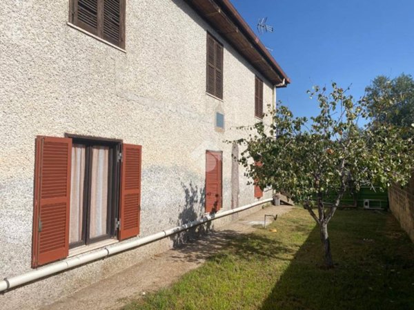 appartamento in vendita a Roma in zona Ostia Antica