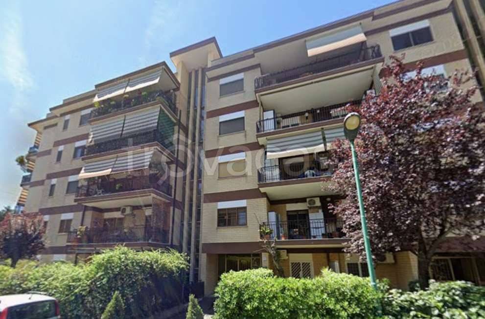 appartamento in vendita a Roma in zona San Basilio