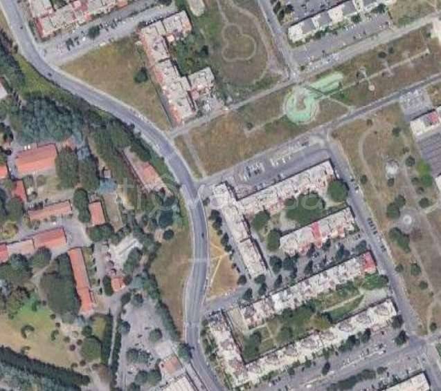 appartamento in vendita a Roma in zona Lunghezza