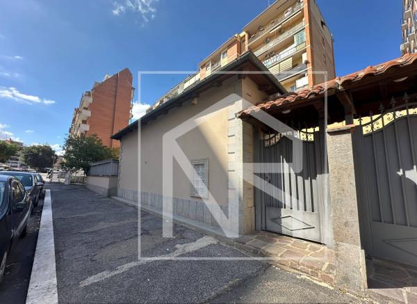 appartamento in vendita a Roma in zona Prenestino-Labicano