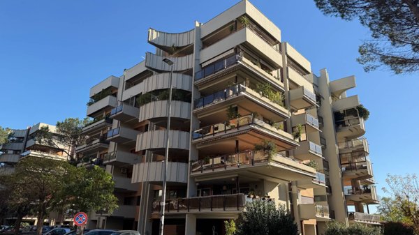 appartamento in vendita a Roma in zona EUR