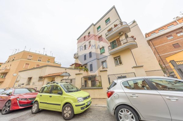 appartamento in vendita a Roma in zona Gianicolense