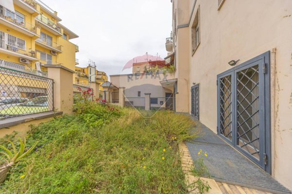 appartamento in vendita a Roma in zona Gianicolense