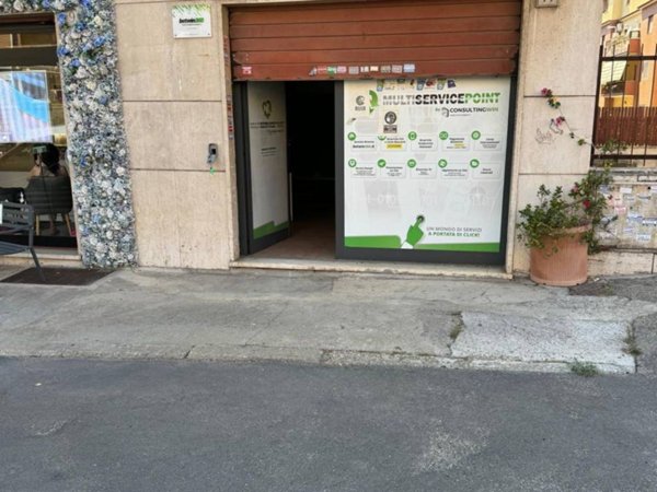 negozio in vendita a Roma in zona Gianicolense
