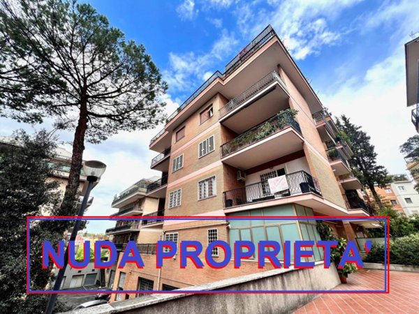 appartamento in vendita a Roma in zona Gianicolense