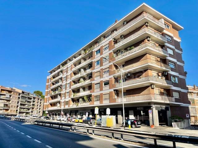 appartamento in vendita a Roma in zona Aurelio