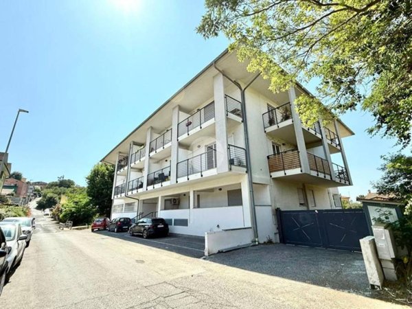 appartamento in vendita a Roma in zona Acilia