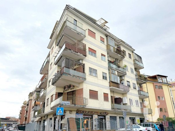 appartamento in vendita a Roma in zona Torre Maura