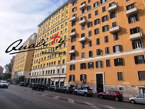 appartamento in vendita a Roma in zona Appio Latino