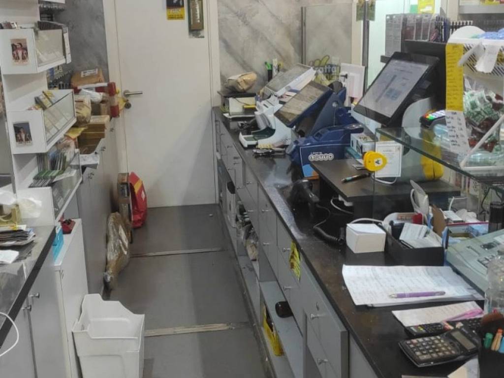 negozio in vendita a Roma in zona Don Bosco