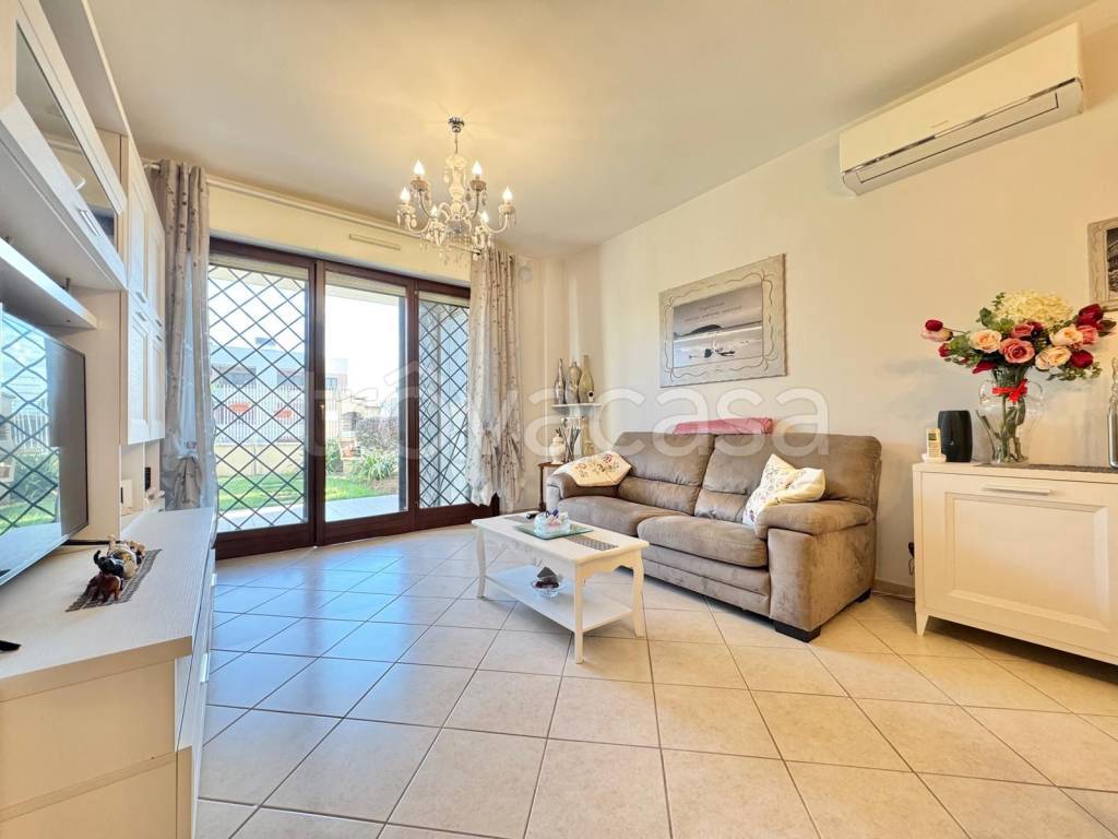 appartamento in vendita a Roma in zona Ponte Mammolo