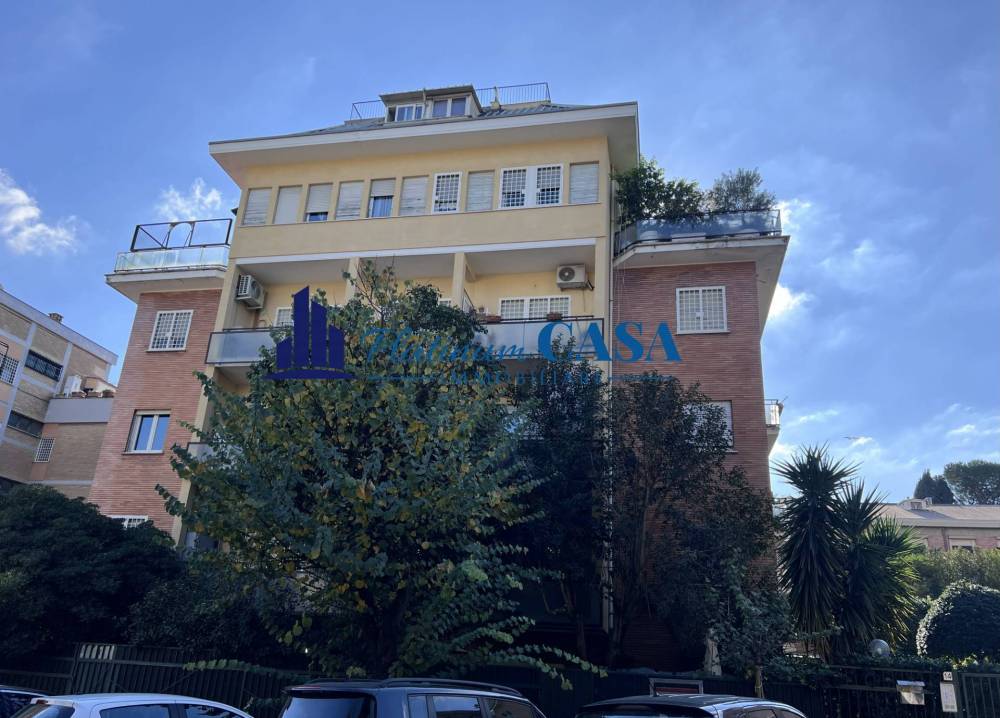 appartamento in vendita a Roma in zona Tor di Quinto