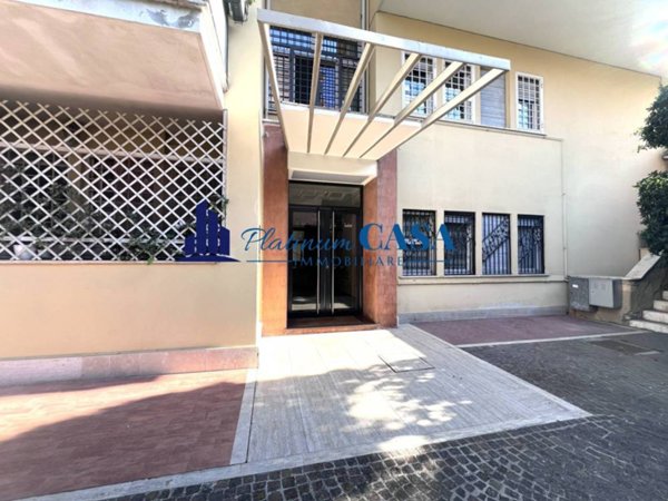 appartamento in vendita a Roma in zona Tor di Quinto