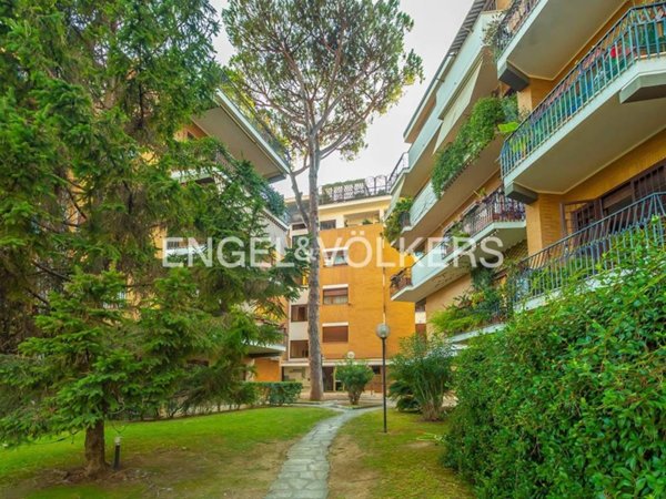 appartamento in vendita a Roma in zona Tor di Quinto