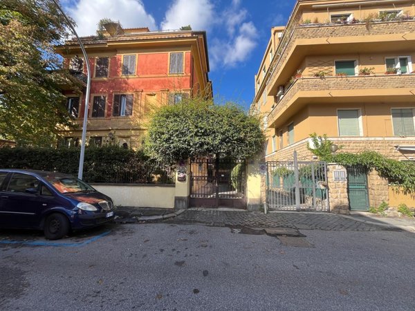 appartamento in vendita a Roma in zona San Saba - Ripa
