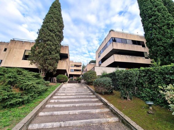 appartamento in vendita a Roma in zona Tor di Quinto