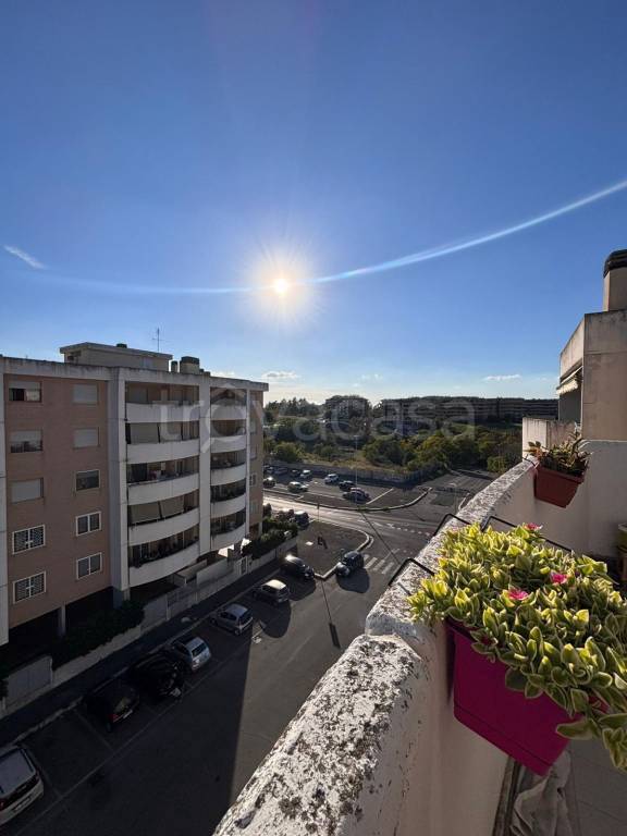 appartamento in vendita a Roma in zona Ponte di Nona