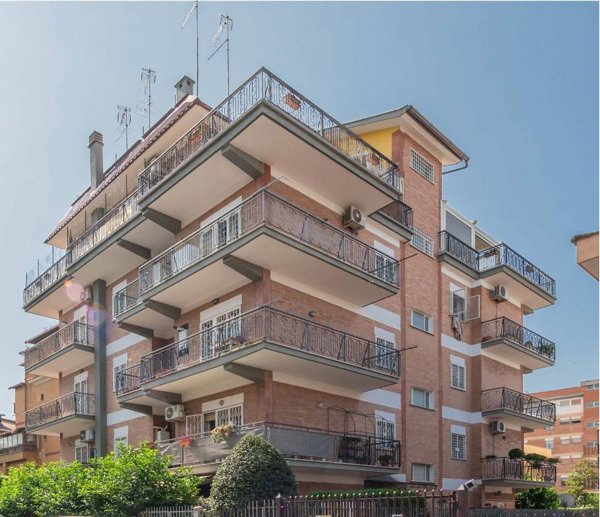 appartamento in vendita a Roma in zona Torrevecchia