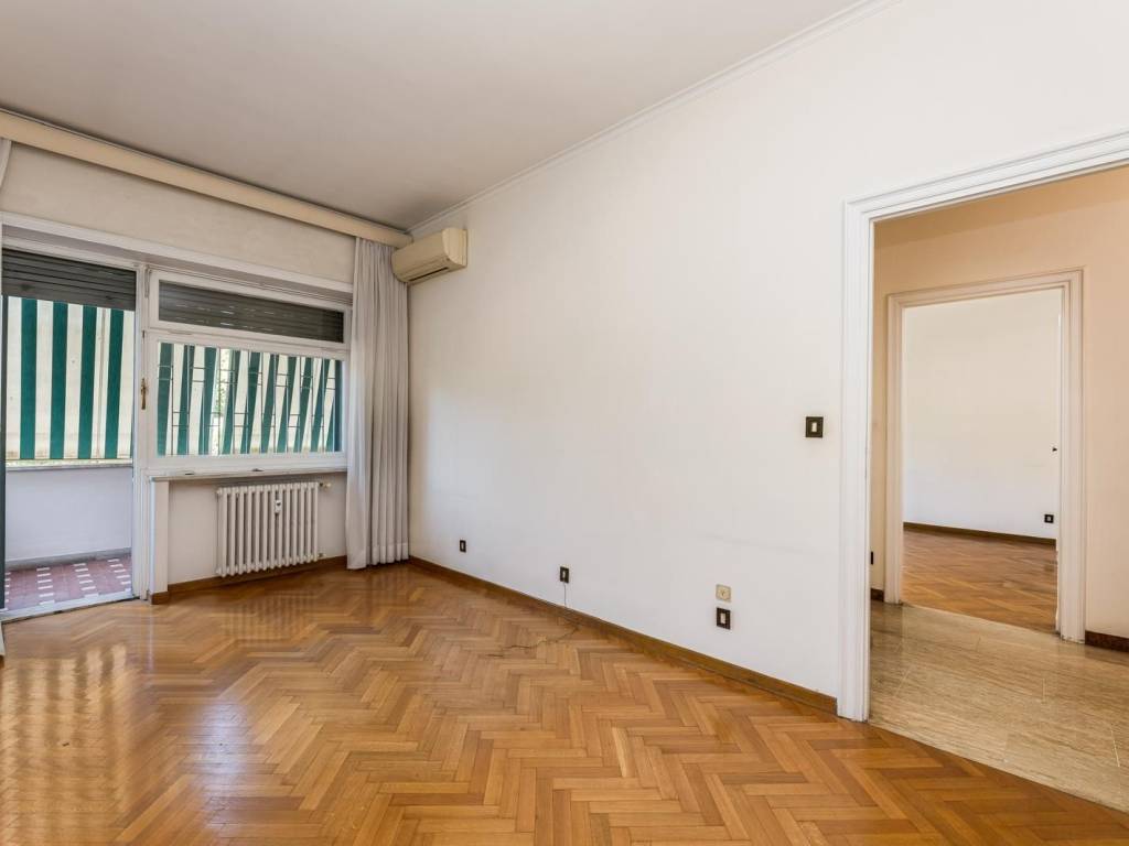 appartamento in vendita a Roma in zona Tomba di Nerone