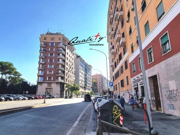 appartamento in vendita a Roma in zona Appio Latino