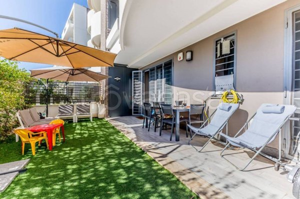 appartamento in vendita a Roma in zona Ardeatino