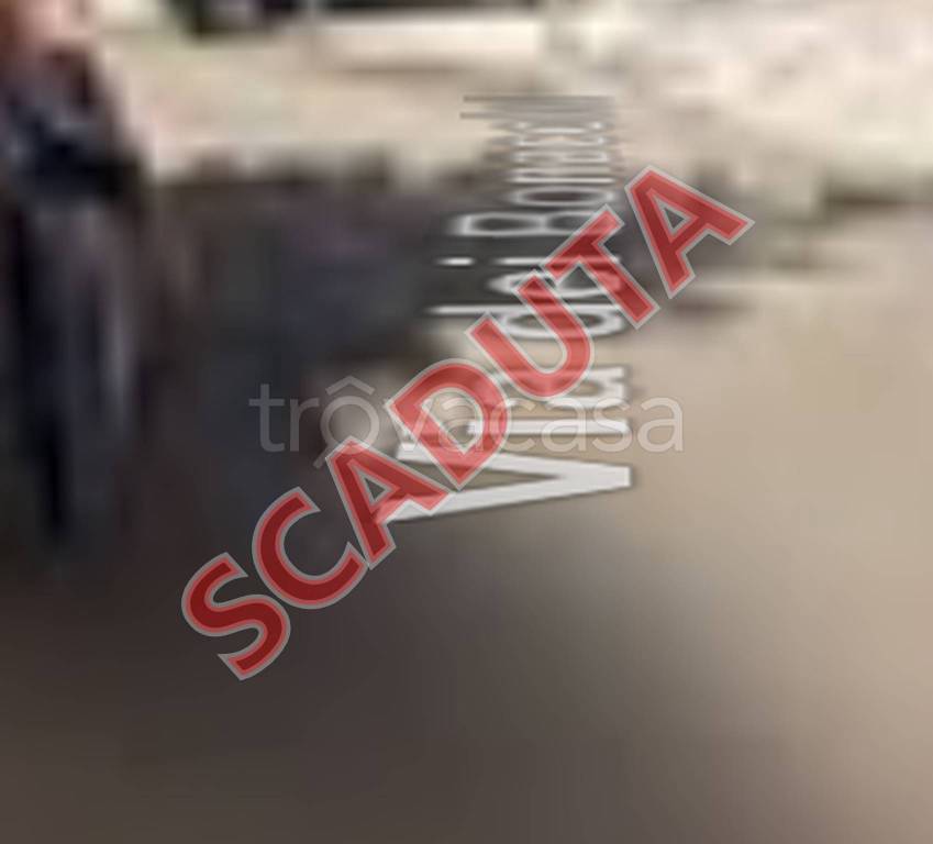 negozio in vendita a Roma in zona La Pisana