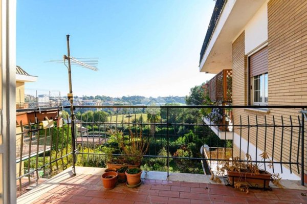 appartamento in vendita a Roma