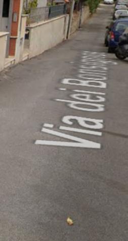 locale commerciale in vendita a Roma in zona La Pisana