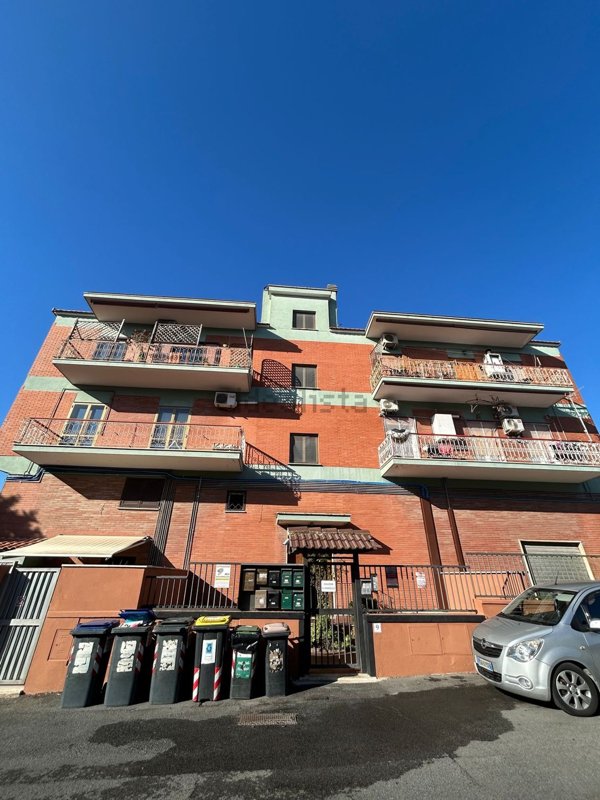 appartamento in vendita a Roma in zona Massimina/Casal Lumbroso