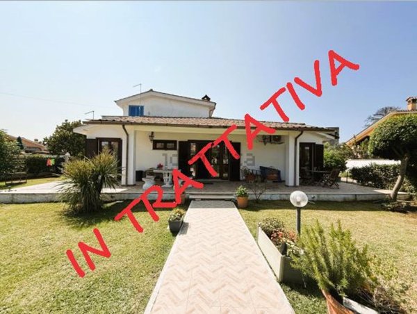 appartamento in vendita a Roma in zona Infernetto