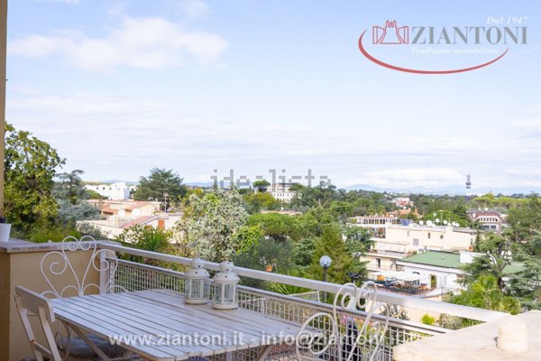 appartamento in vendita a Roma in zona Della Vittoria