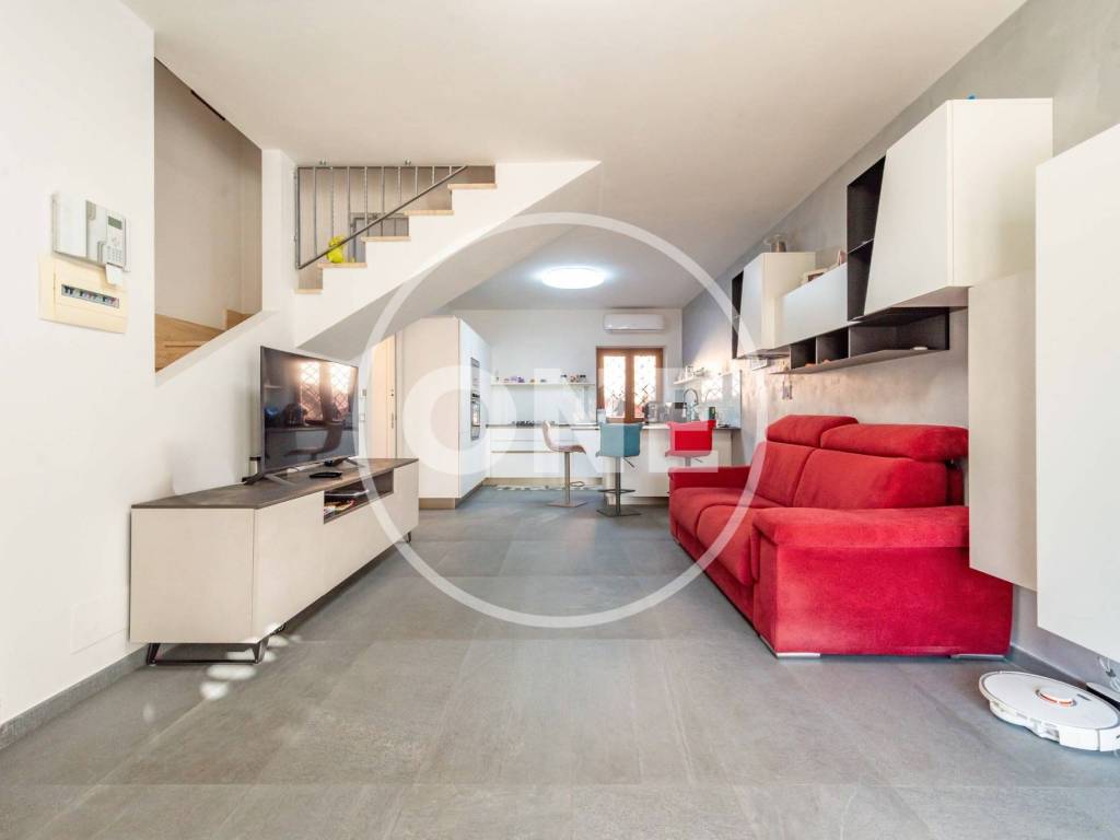 casa indipendente in vendita a Roma in zona Lunghezza