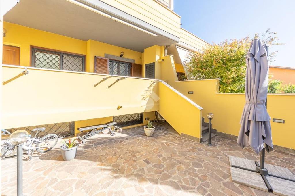 casa indipendente in vendita a Roma in zona Casal Morena