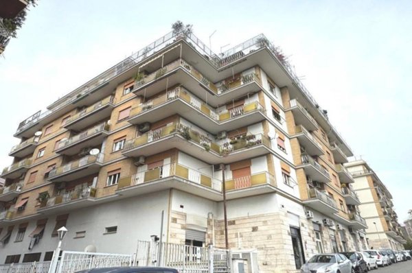 appartamento in vendita a Roma in zona Gianicolense