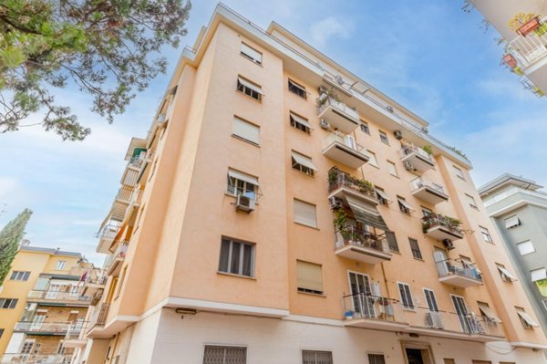 appartamento in vendita a Roma in zona Gianicolense