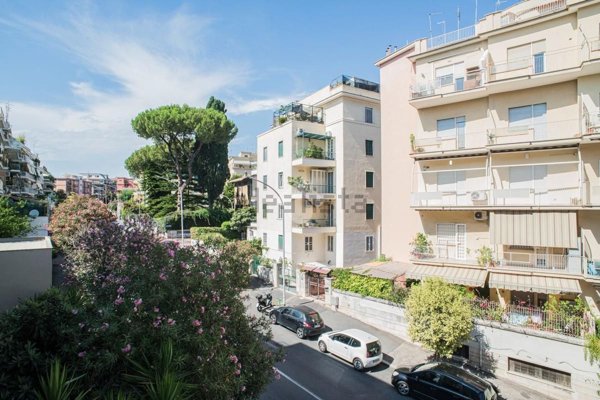appartamento in vendita a Roma in zona Gianicolense