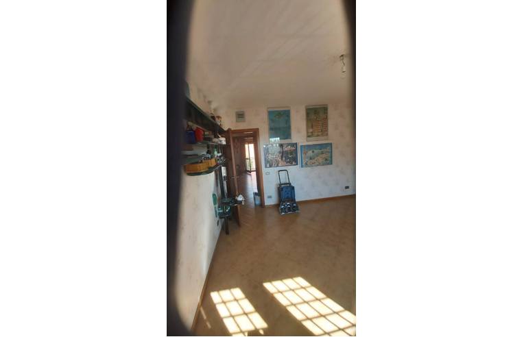 appartamento in vendita a Roma in zona Spinaceto