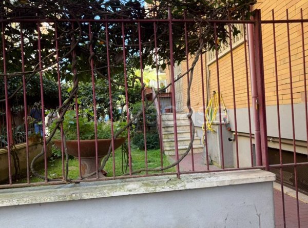 appartamento in vendita a Roma in zona Tor di Quinto