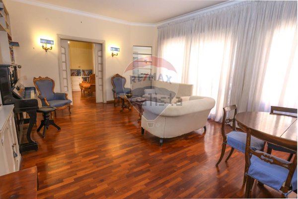 appartamento in vendita a Roma in zona Ardeatino