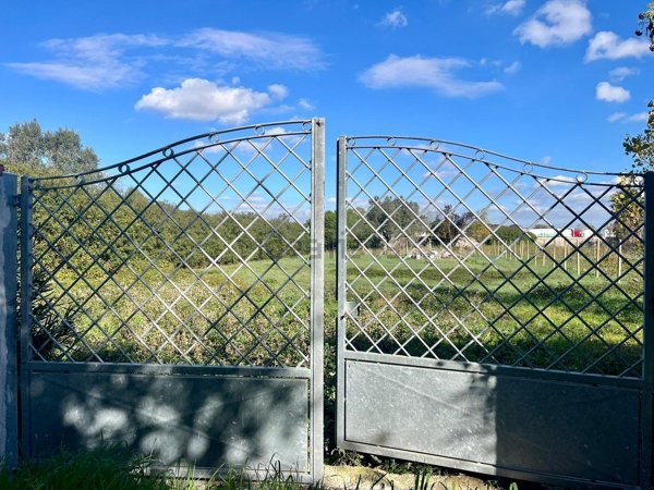 terreno agricolo in vendita a Roma in zona Casal Palocco