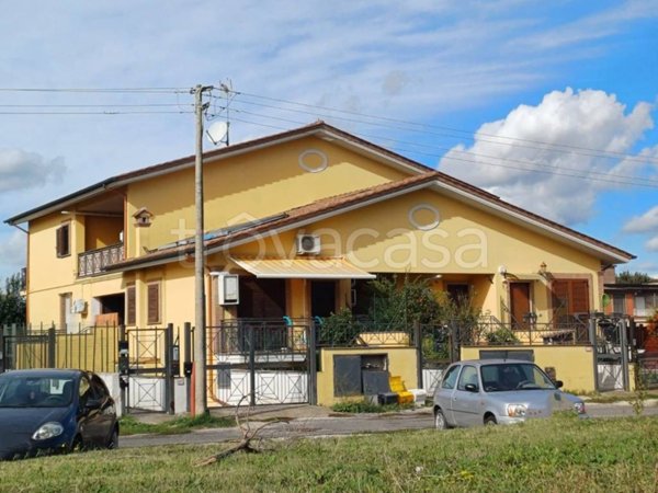 appartamento in vendita a Roma in zona Finocchio