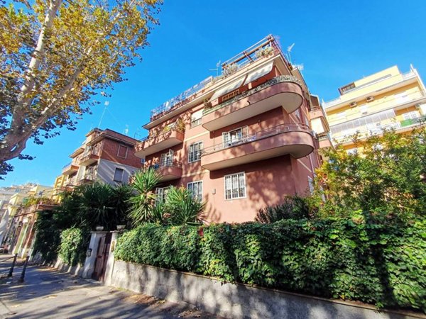 appartamento in vendita a Roma in zona Monte Sacro/Talenti