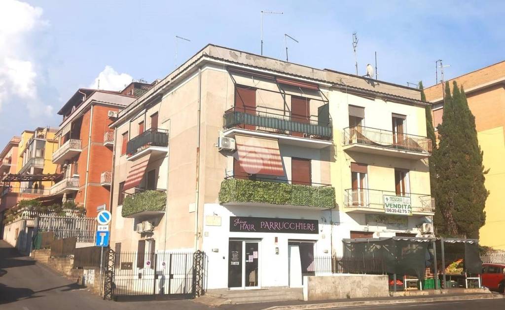 appartamento in vendita a Roma in zona Tor Vergata/Torrenova