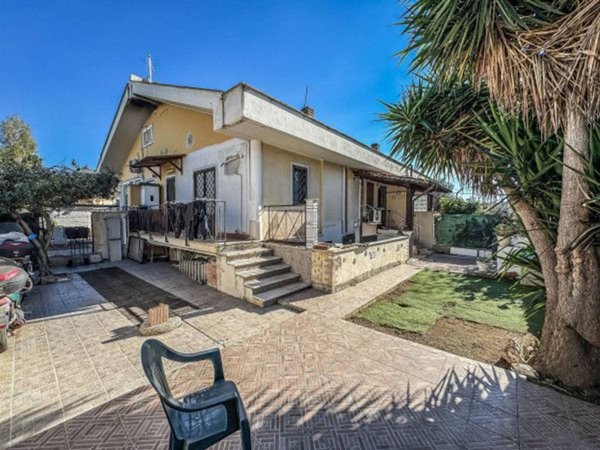casa indipendente in vendita a Roma in zona Dragona/Bagnoletto