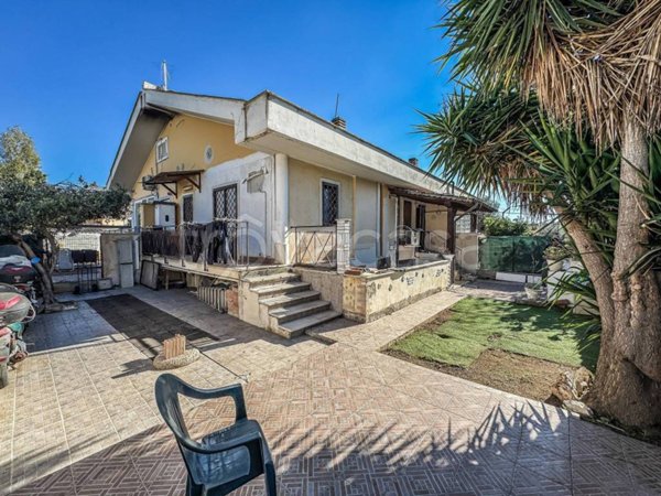 casa indipendente in vendita a Roma in zona Dragona/Bagnoletto